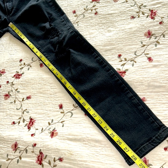 KanCan🖤Skinny Distressed Black JEANS Midrise with Stretch🌻9/28 - Picture 9 of 13